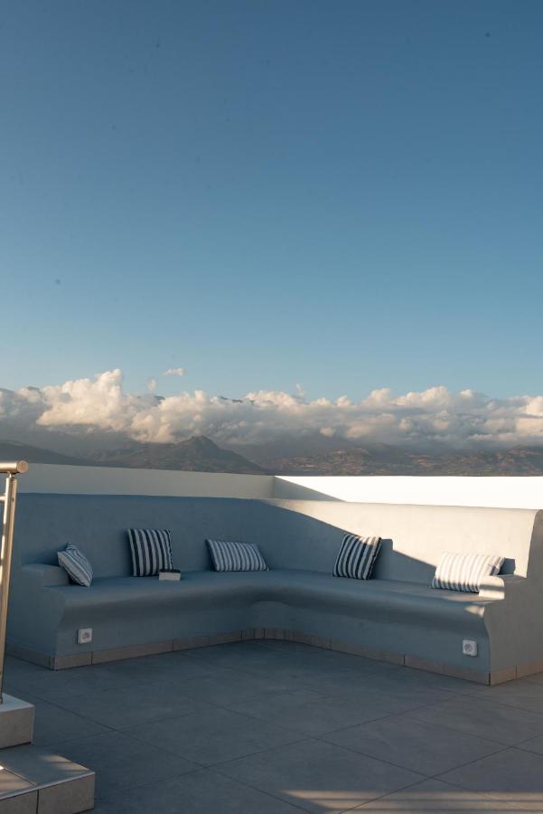 Villa Pnoe Seaside Kalamaki  Exteriér fotografie