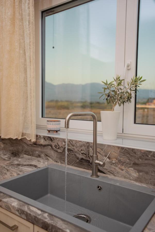 Villa Pnoe Seaside Kalamaki  Exteriér fotografie