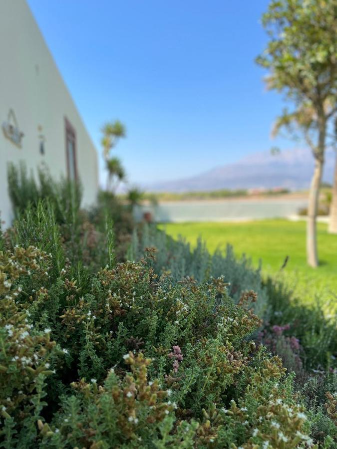 Villa Pnoe Seaside Kalamaki  Exteriér fotografie
